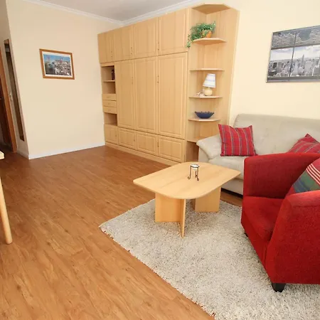 Apartament Trelleborgallee, 109